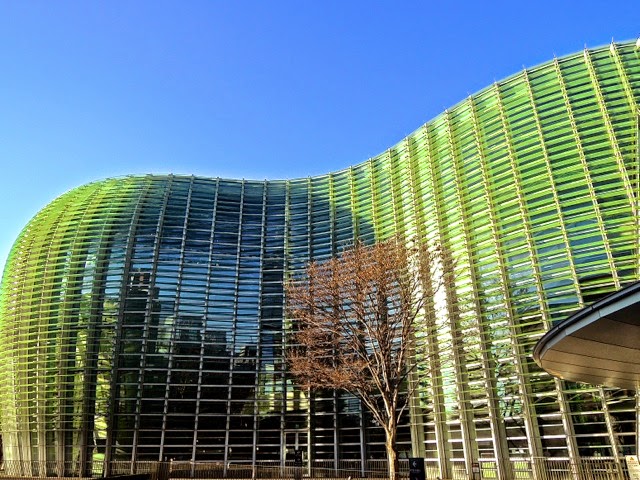 国立新美術館　THE NATIONAL ART CENTER, TOKYO